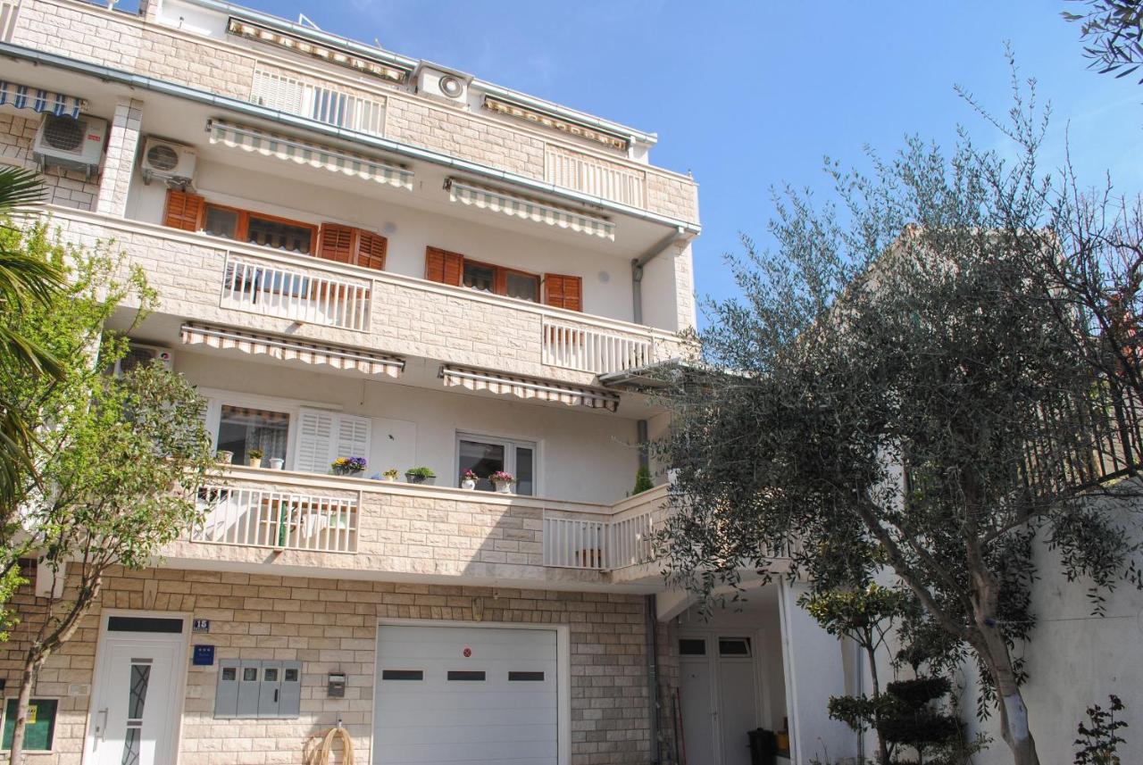 Apartment Tina Podstrana Exterior photo