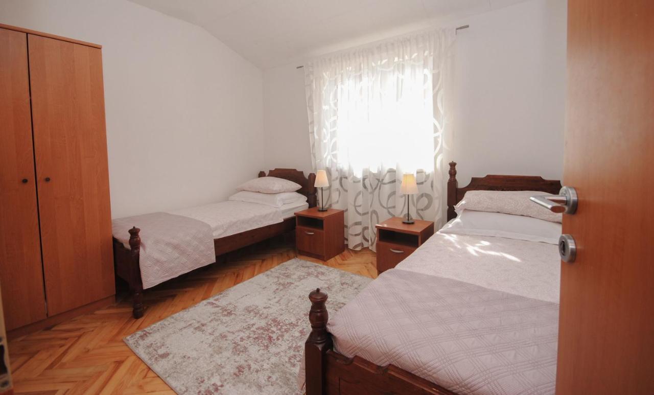 Apartment Tina Podstrana Exterior photo